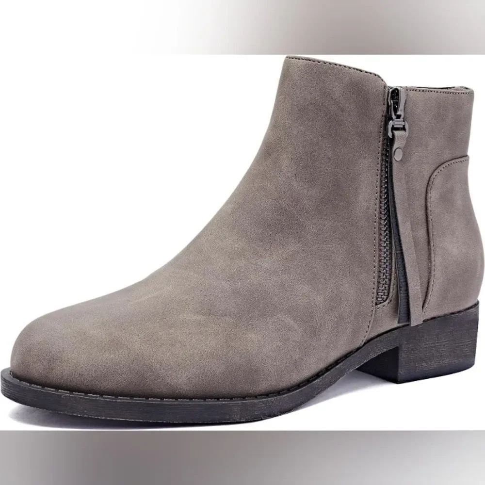 (71-4204) Veittes Women's Ankle Boot Sz 9